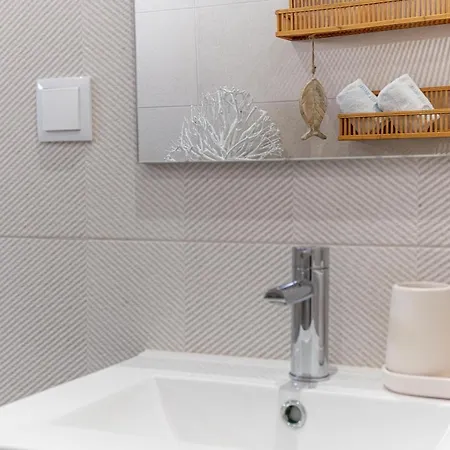 Feel - Saudade 57 アパート